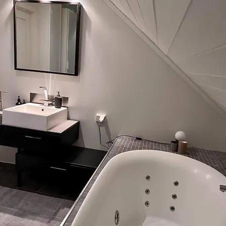 Trivelig Leilighet Med Uteplass Pa Lund Apartment *